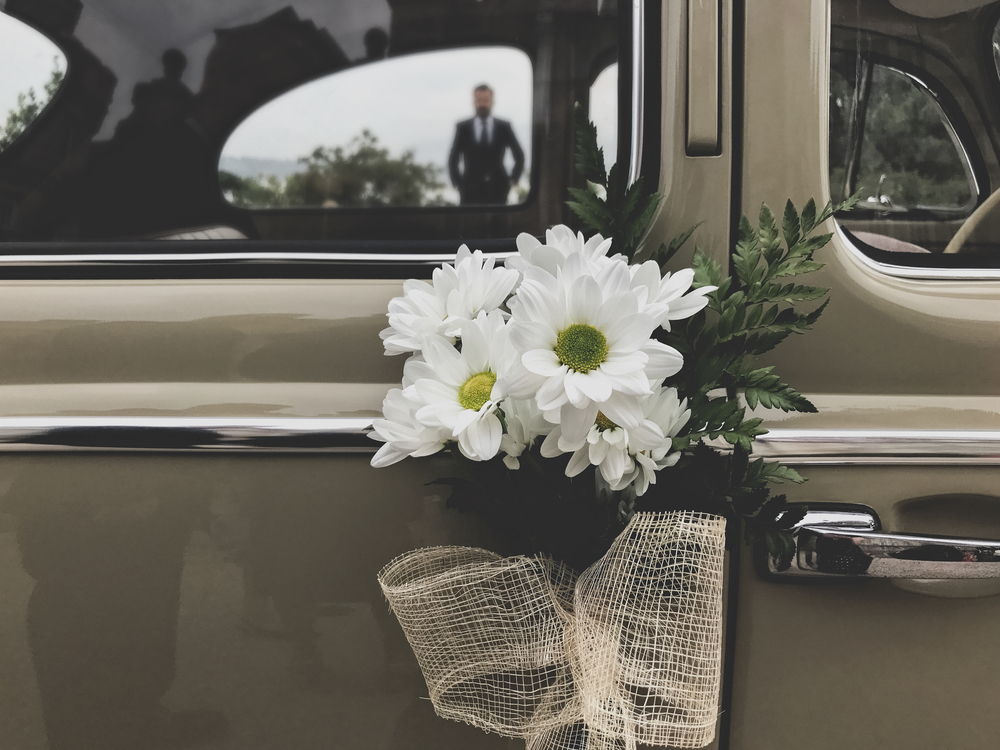 Macchina sposi: quali modello e addobbi scegliere