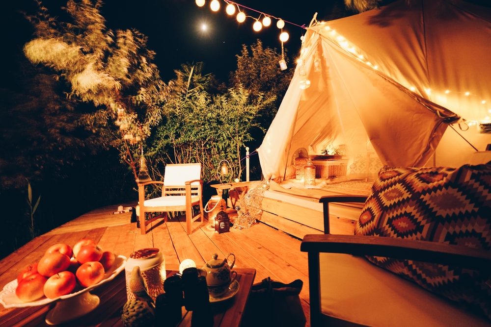 Che cos’è il Glamping, il campeggio super lusso?