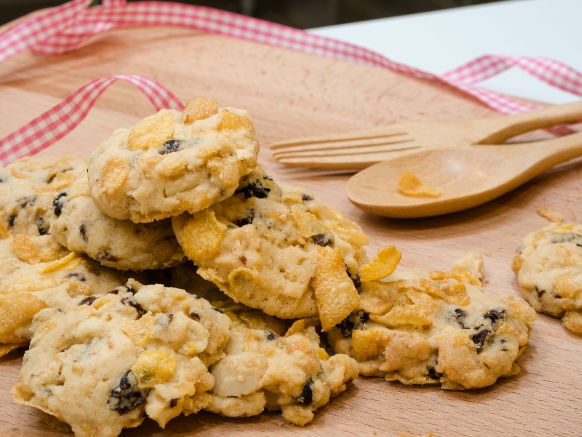 La ricetta delle rose del deserto vegan per biscotti da tè golosi e leggeri