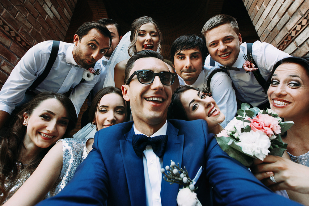 Festa dopo matrimonio con gli amici: 6 idee per stupire