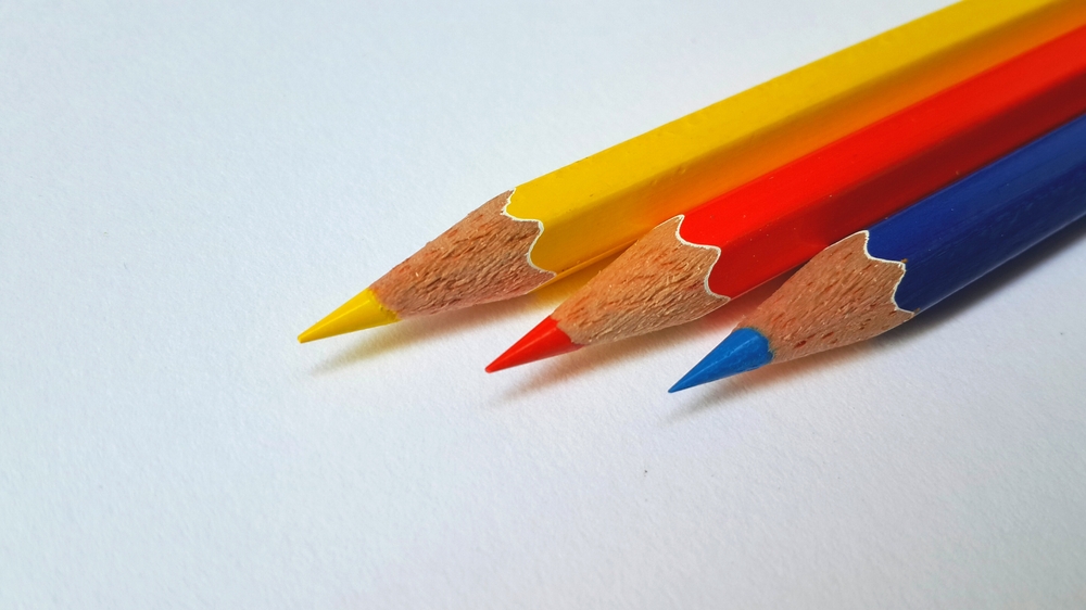 Giochi con i colori per i bambini: idee per riconoscere i primari