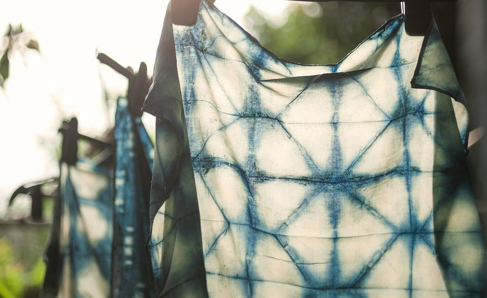 Shibori, la tecnica giapponese per tingere i tessuti