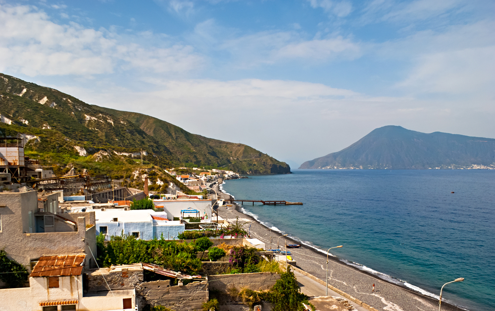 cosa-vedere-lipari-acquacalda.jpg