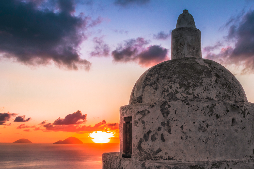 cosa-vedere-lipari-chiesa-vecchia.jpg