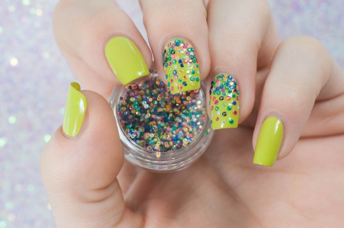 Neon-nail-art-2.jpg