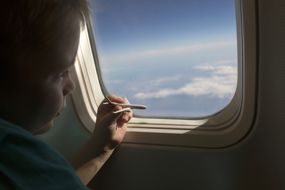 Volare con i bambini, 6 consigli per viaggiare sereni