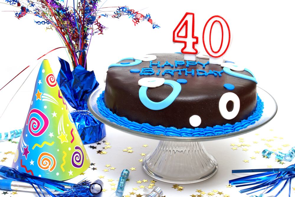 torte-compleanno-40-anni-pasta-di-zucchero-2.jpg