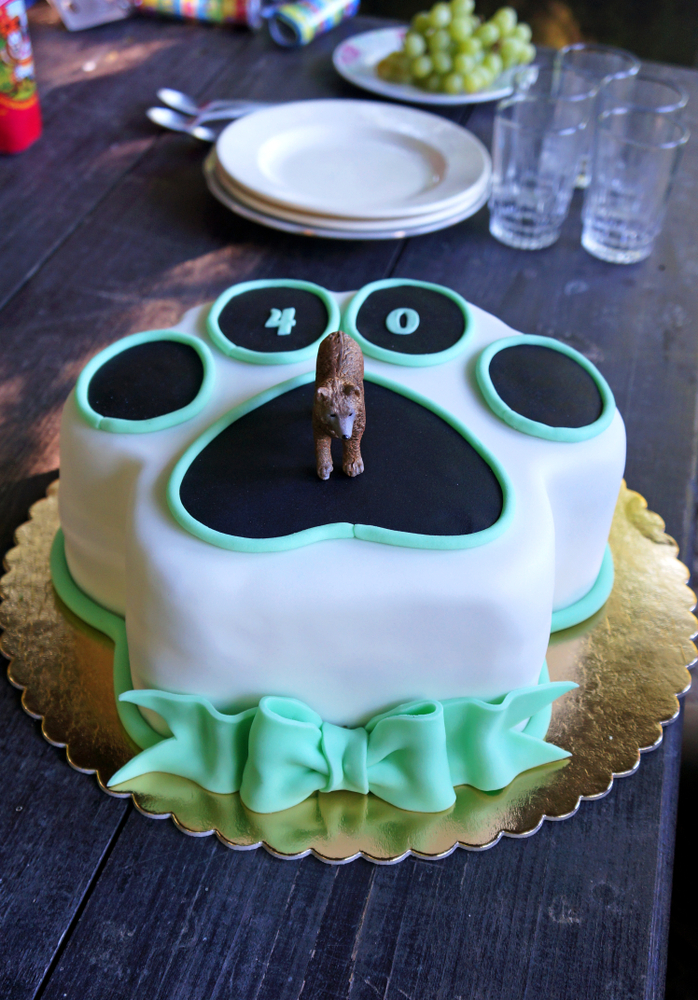 torte-compleanno-40-anni-pasta-di-zucchero-4.jpg