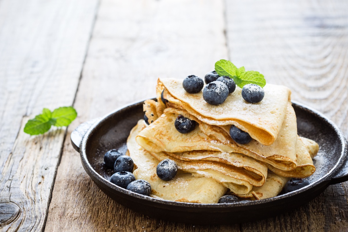 La ricetta delle crepes senza uova per una cucina leggera