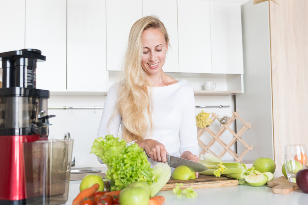Come usare e pulire l'estrattore per ottenere il succo senza annoiarsi