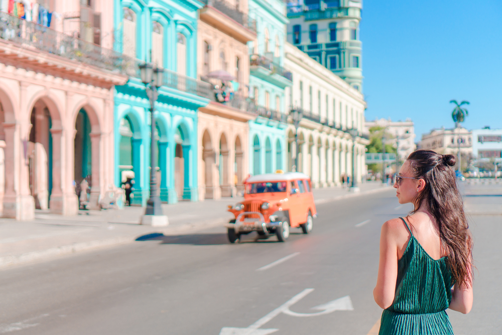 Cuba, perché è la meta preferita delle donne che viaggiano da sole?