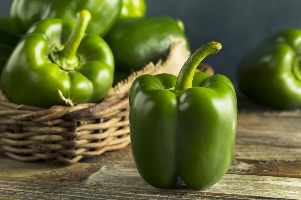 Come cucinare i peperoni verdi al forno per un piatto delizioso