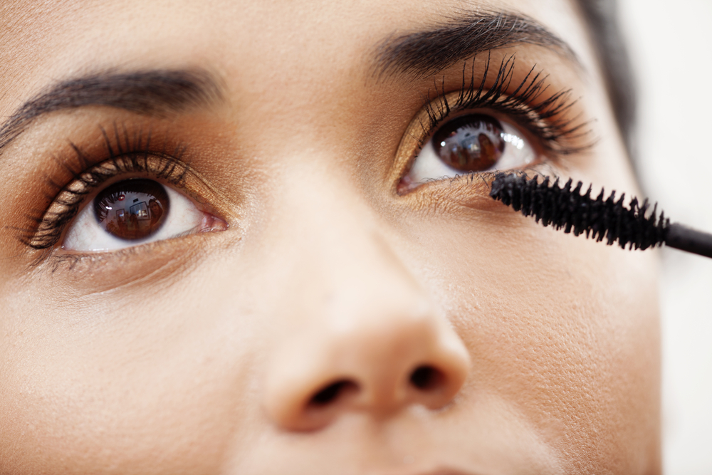 Come mettere il mascara per valorizzare lo sguardo