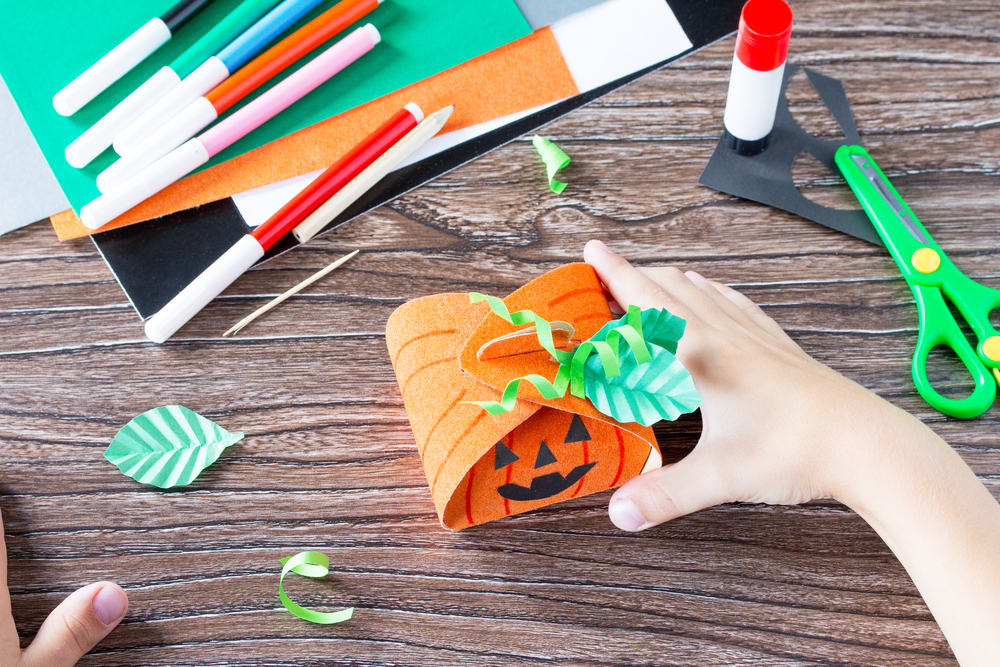 Decori Halloween fai da te da realizzare con i bambini