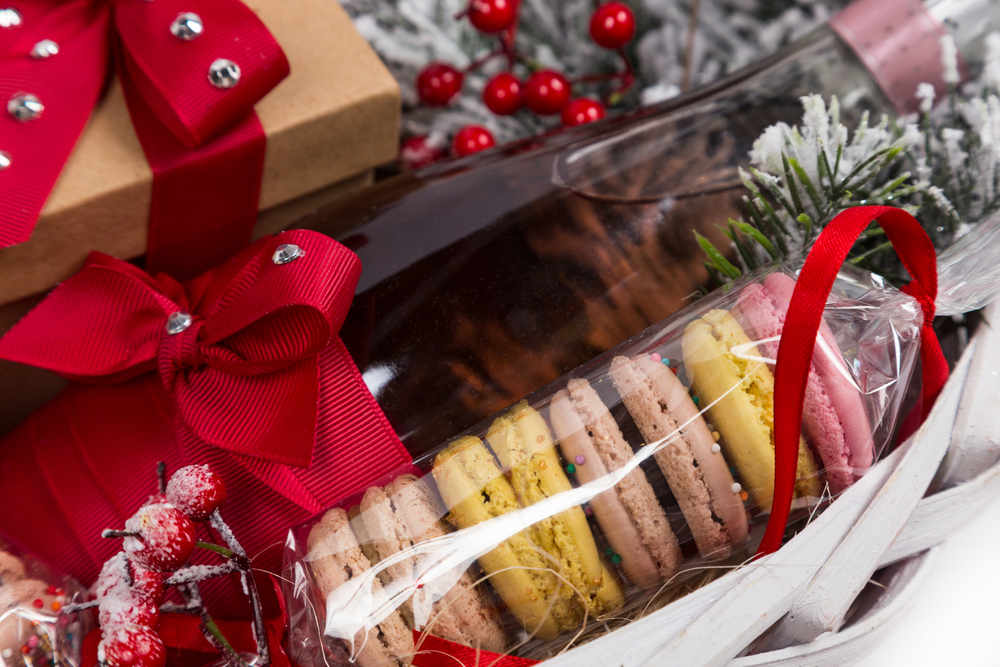 Cesti regalo Natale fai da te: come realizzarli con la gomma crepla