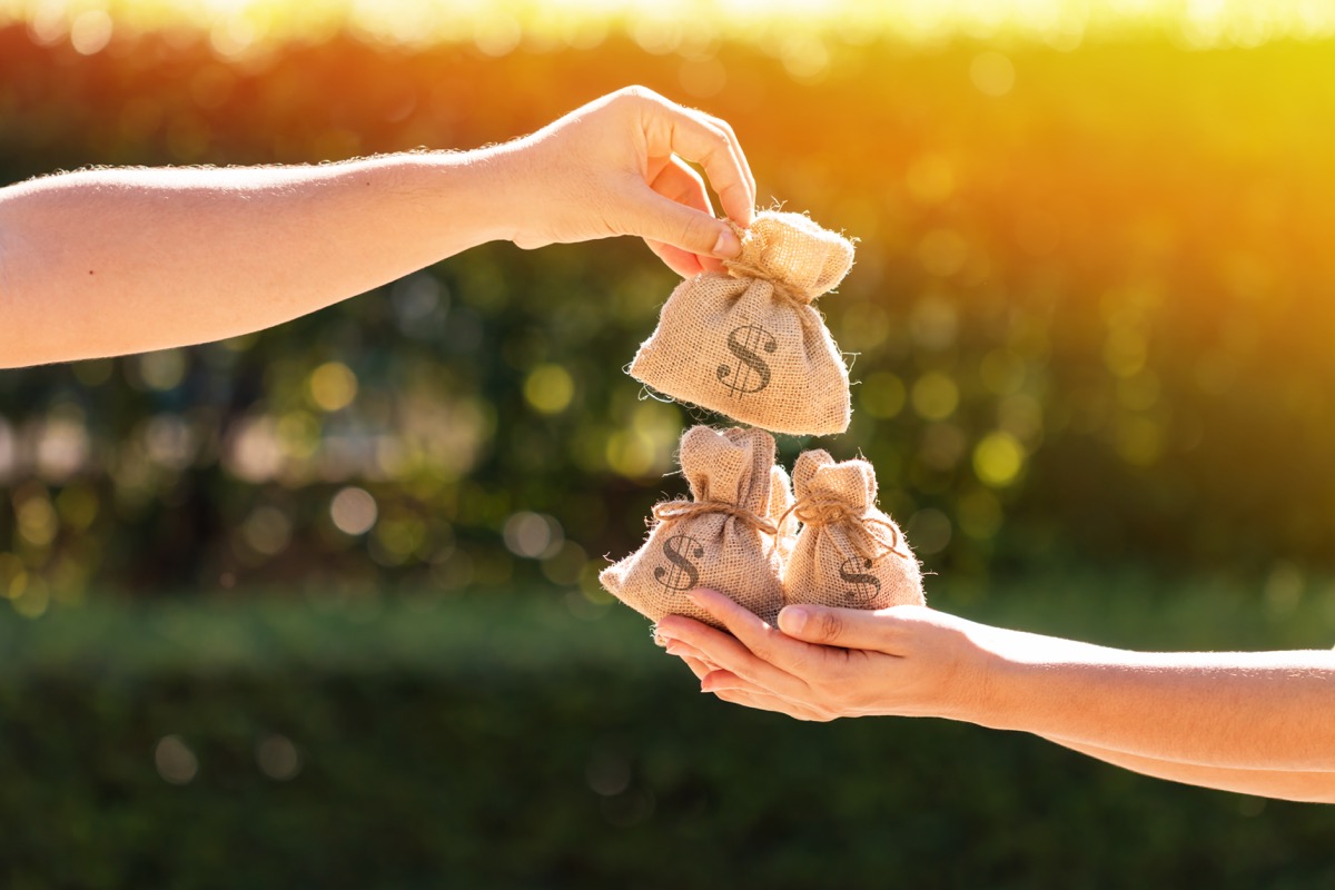 Cosa significa sognare di ricevere soldi