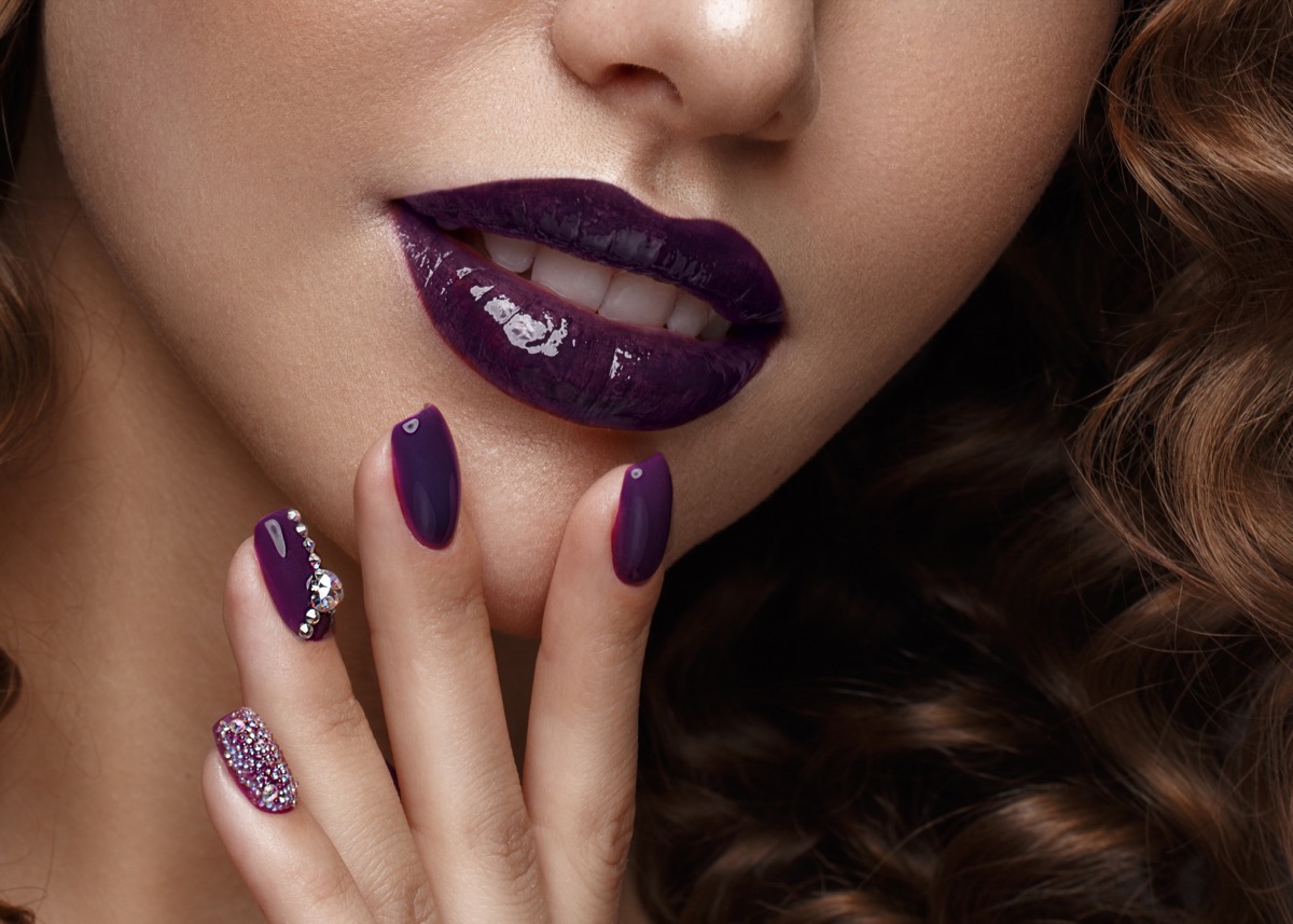 Nail-art-autunno-inverno-2018-2019-tendenze-decorazione-unghie-3.jpg