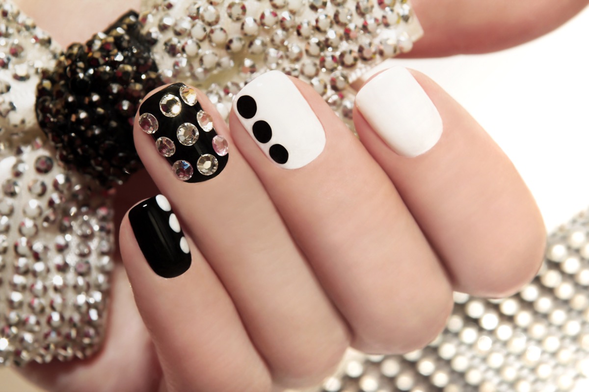 Nail-art-autunno-inverno-2018-2019-tendenze-decorazione-unghie-4.jpg