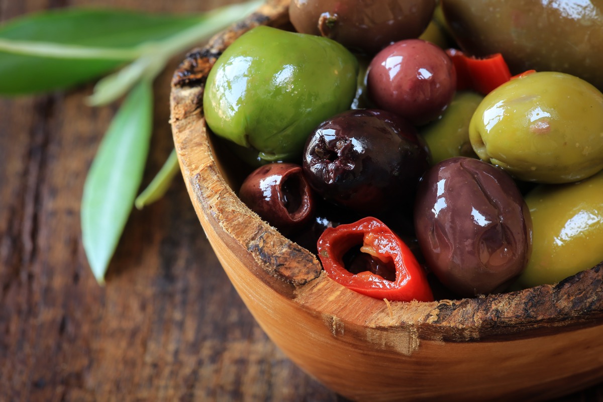 Come preparare le olive in salamoia