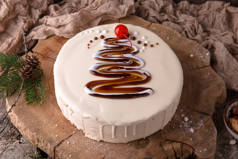 Torte di compleanno natalizie, 5 decorazioni magiche