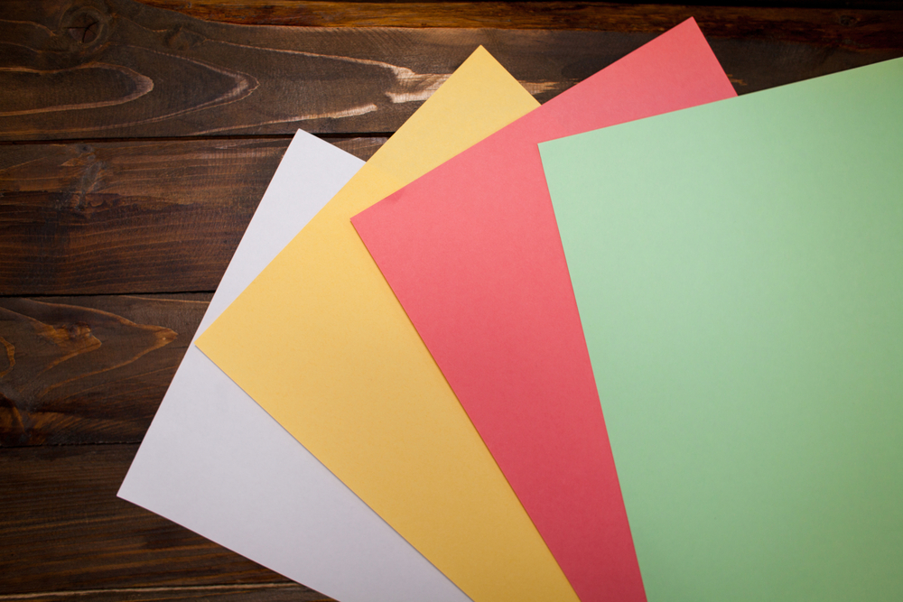 Come creare un vaso di fiori di carta con foglio A4 per decorare la tavola