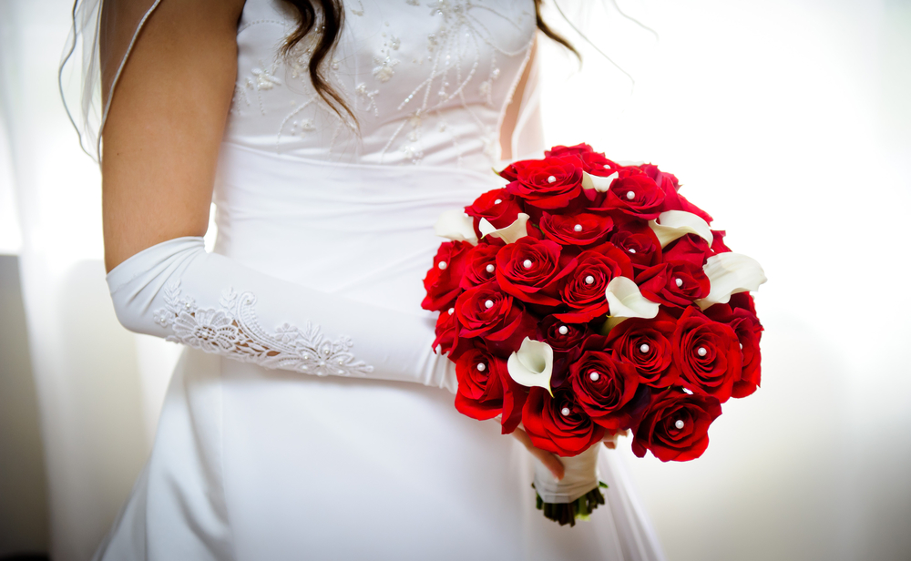 bouquet-sposa-rose-rosse-4.jpg