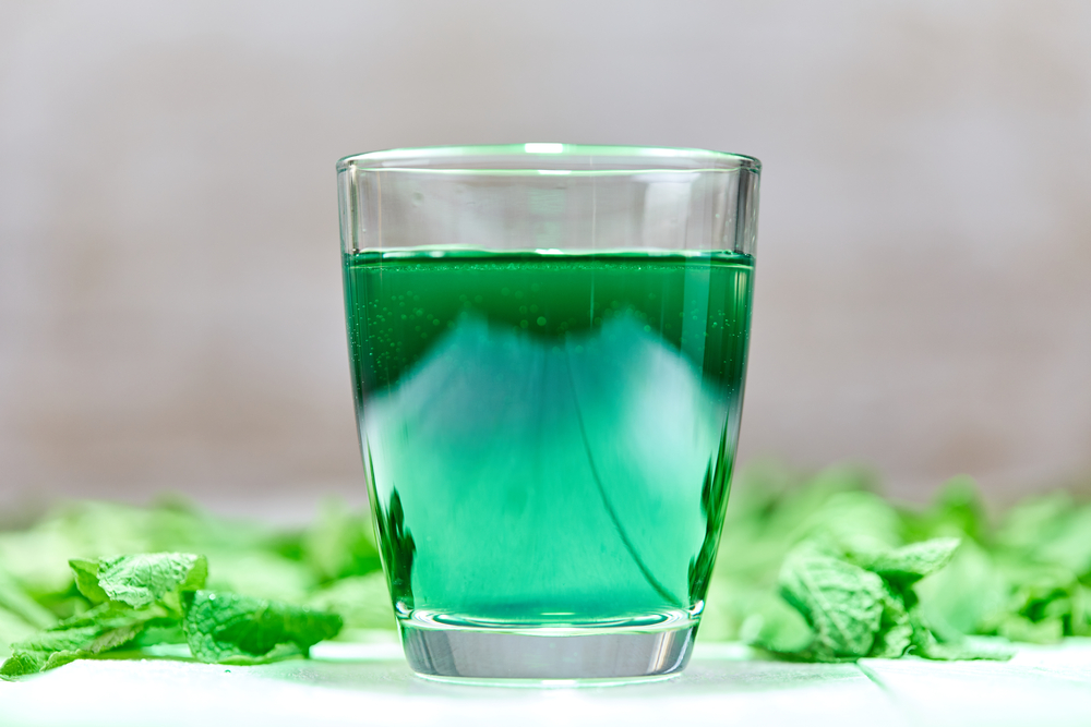 I benefici dell’acqua alla clorofilla