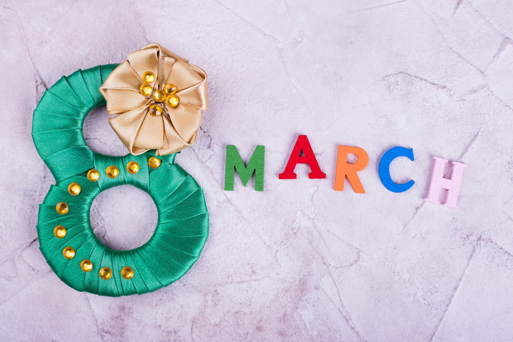 Lavoretti per la festa della donna da fare con i bambini: 5 idee facili