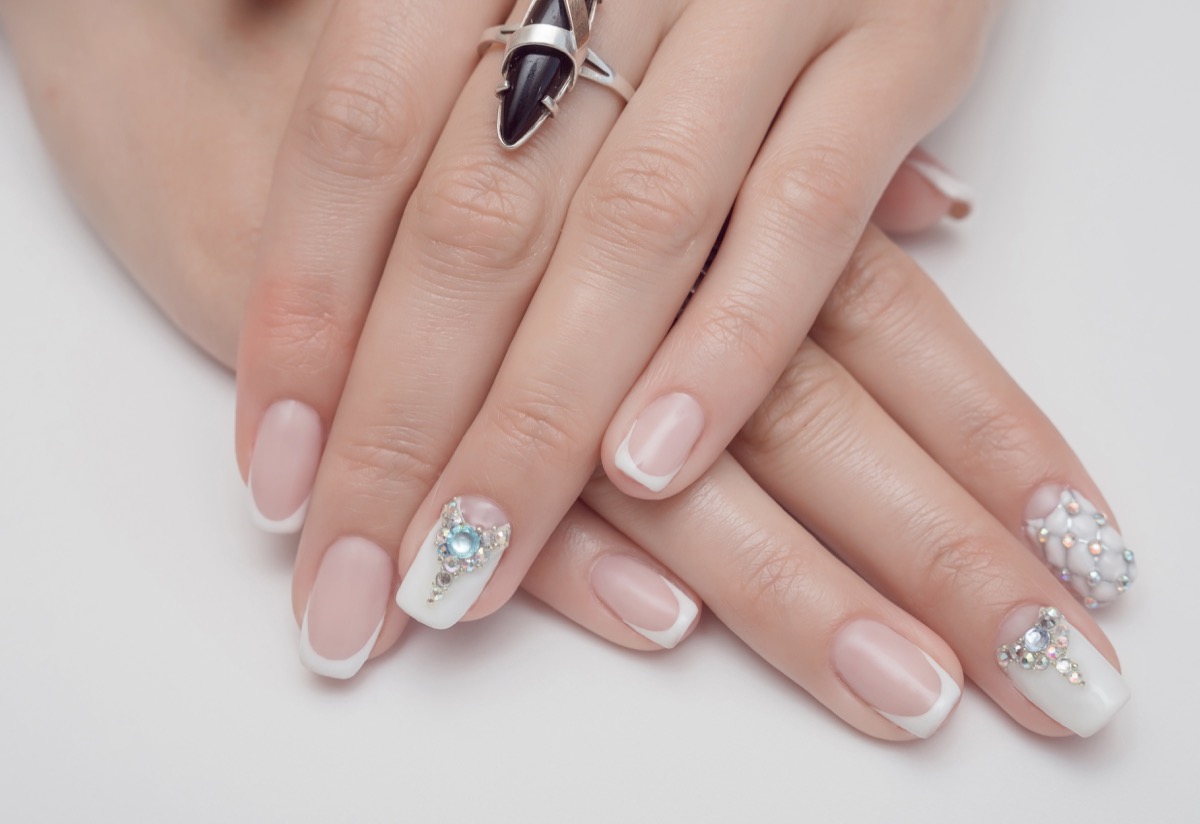 Nail-art-decorazioni-glitter-brillantini-2.jpg