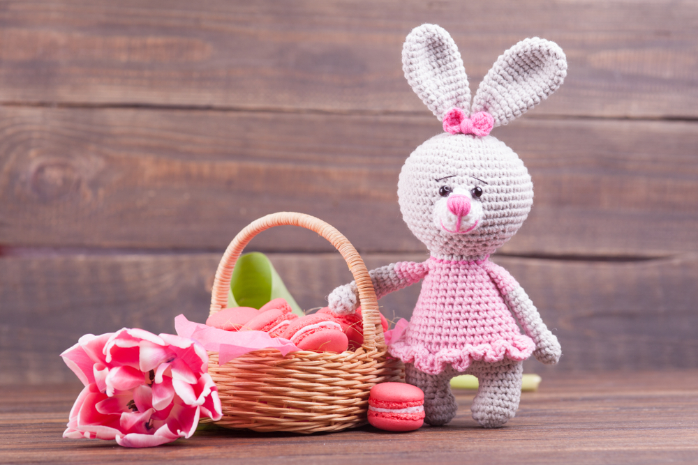 Coniglietto amigirumi: tutorial e spiegazioni per fare il tenero peluche