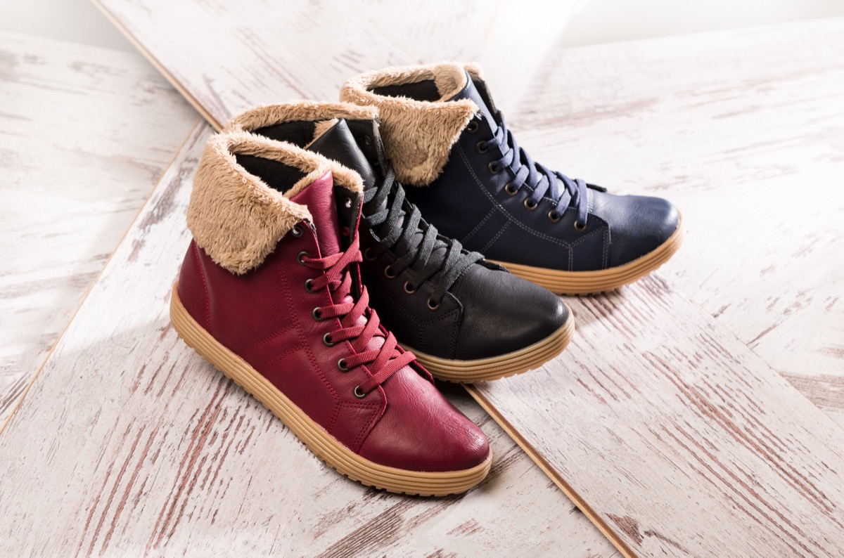 Come riporre le scarpe invernali per non rovinarle