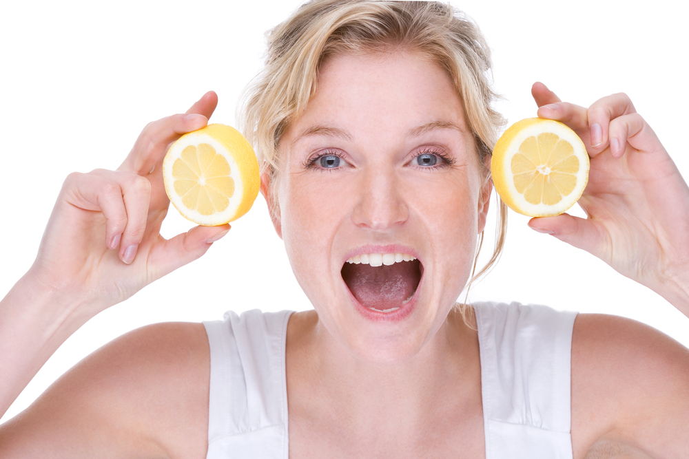 Limoni e bellezza: 5 usi dai capelli ai piedi