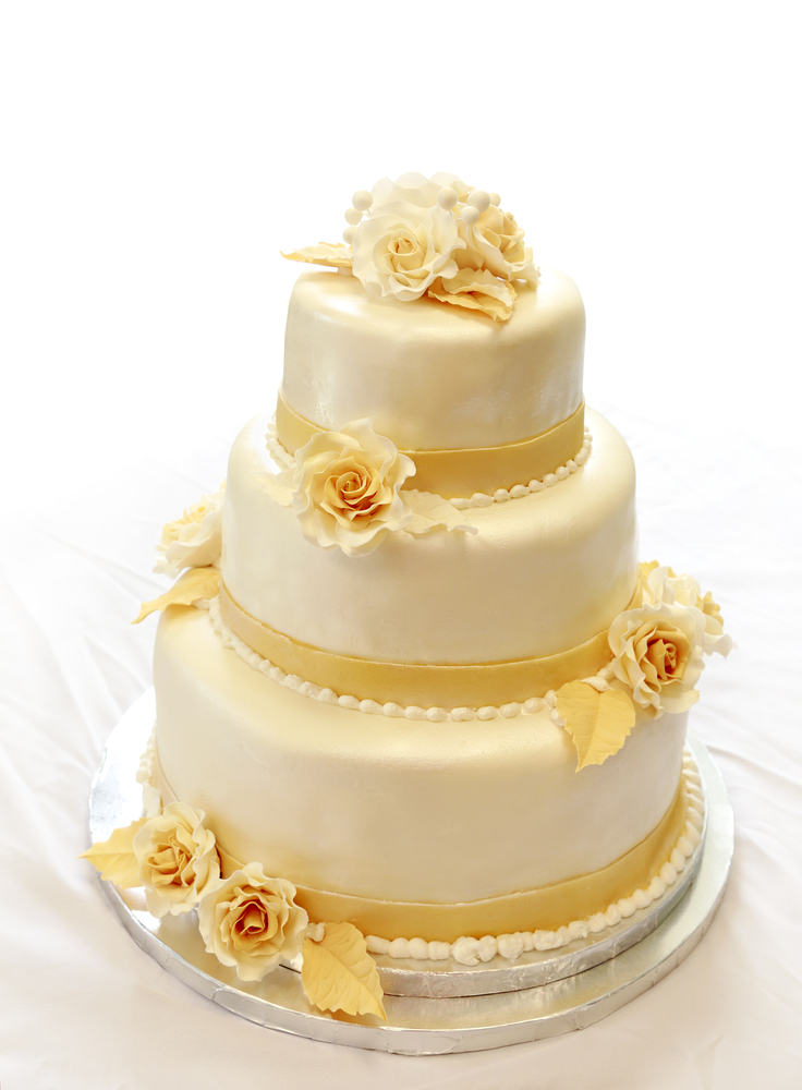 torta-nuziale-colore-oro-pasta-di-zucchero-7.jpg