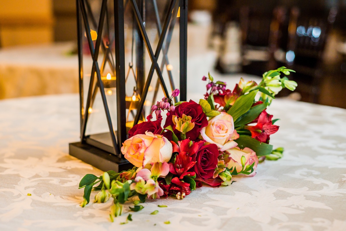 Matrimonio-centrotavola-fiori-candele-decorazioni-8.jpg