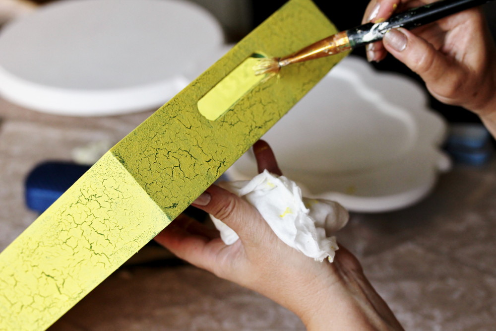 Decoupage sui mobili: come decorarli per arredare con il tuo stile