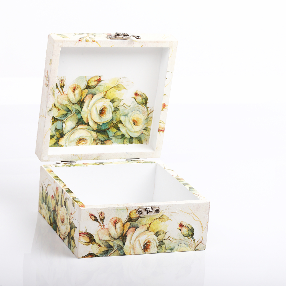 come-rivestire-scatola-legno-decoupage-5.jpg