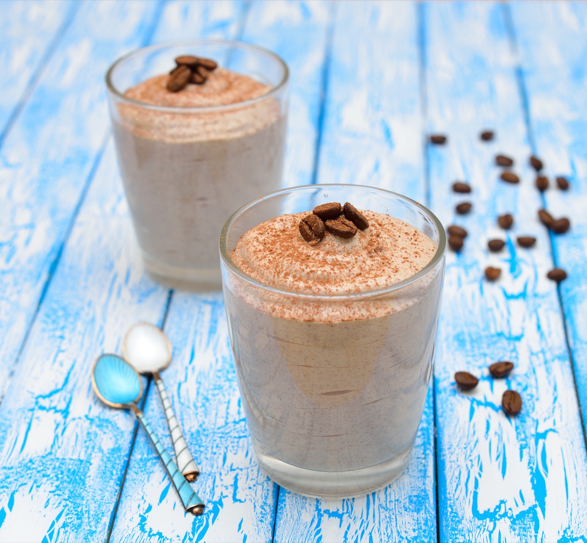 Come si fa la crema al caffè fredda con panna e mascarpone
