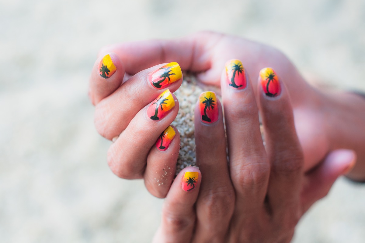 Nail-art-estate-2019-tendenze-decorazioni-unghie-3.jpg