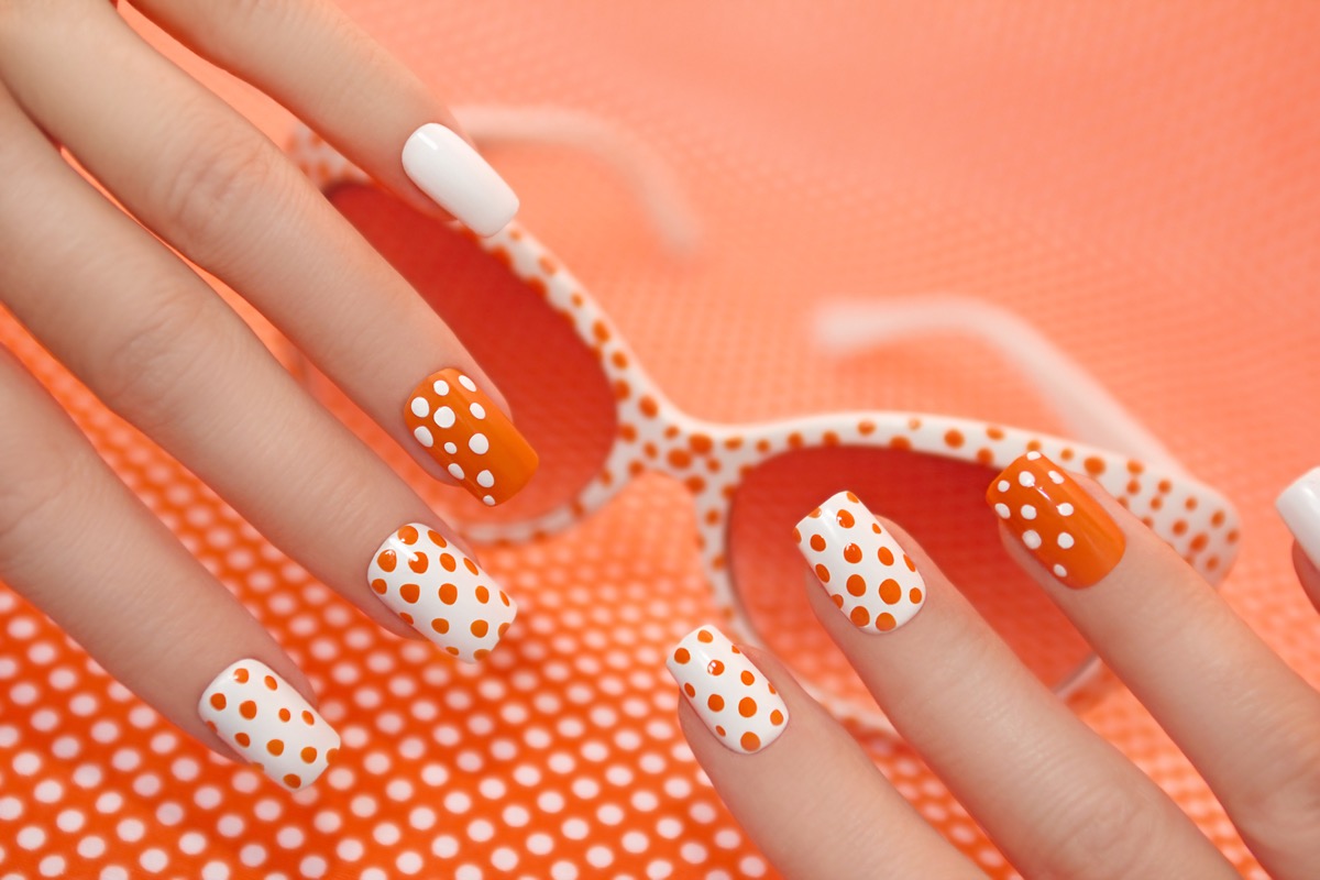 Nail-art-estate-2019-tendenze-decorazioni-unghie-7.jpg