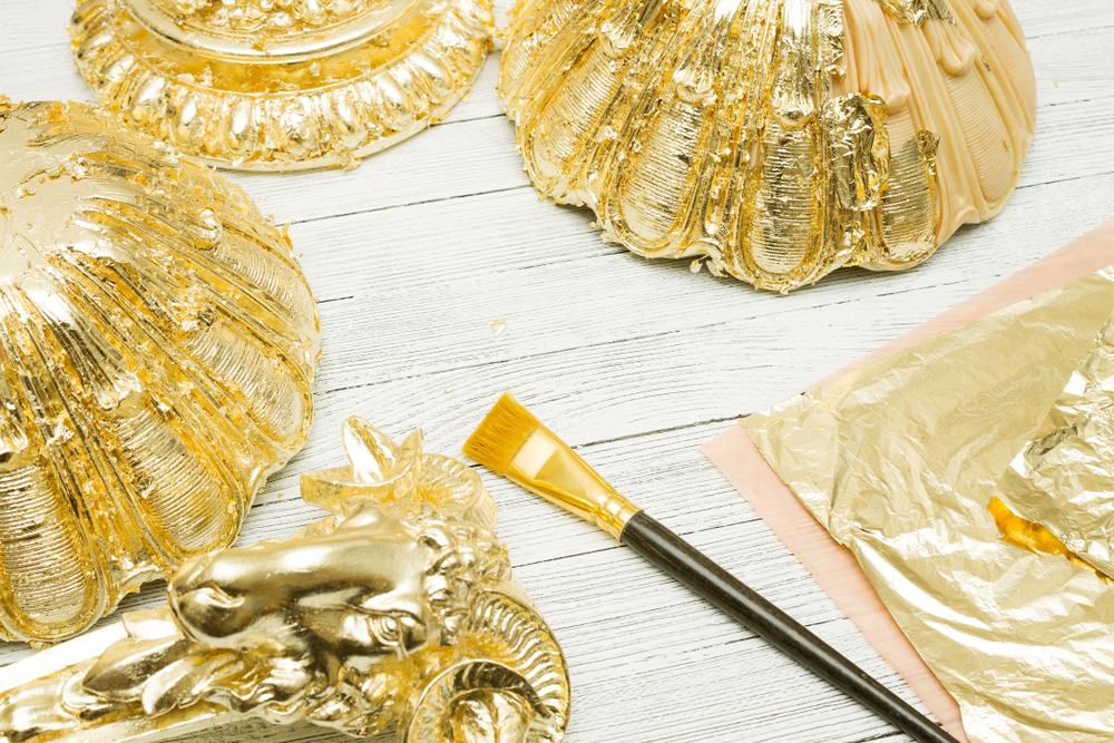 Foglia d'oro per decoupage: come si usa per i lavori creativi eleganti
