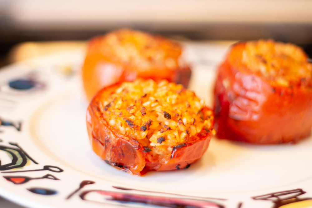 Pomodori al riso con patate, la ricetta estiva romana