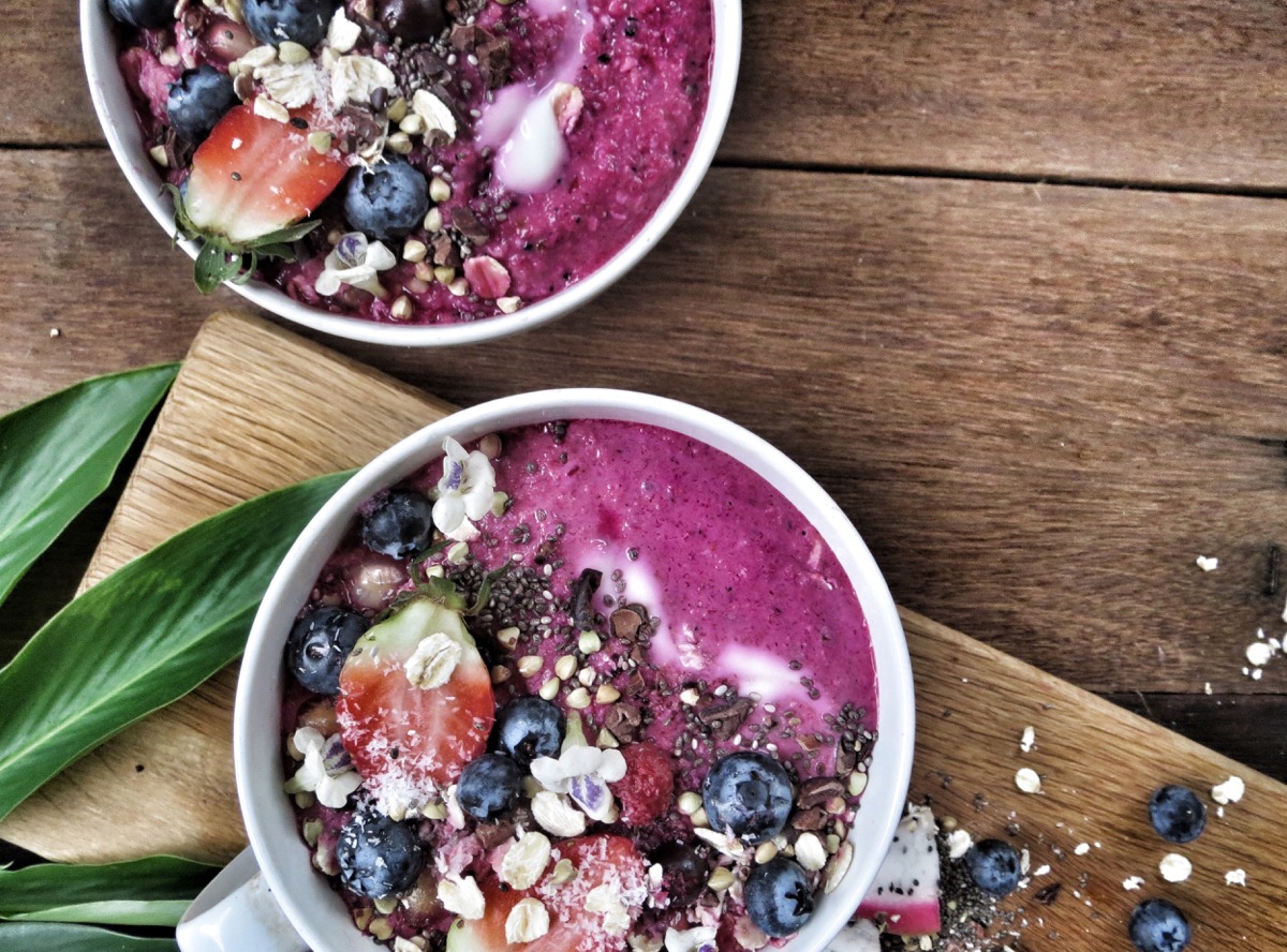 Acai bowl: la ricetta completa per una colazione energetica
