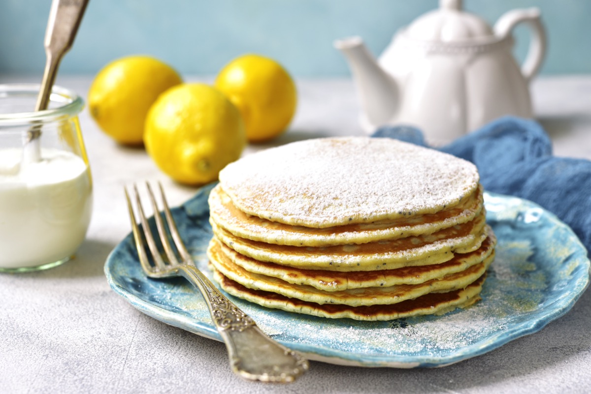 La ricetta dei pancake con albumi per una colazione light e golosa
