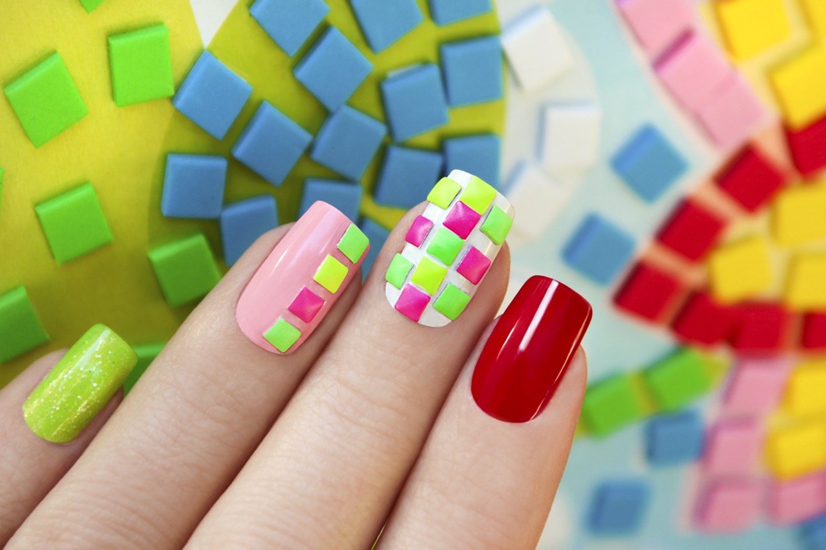 Nail-art-fluo-3.jpg