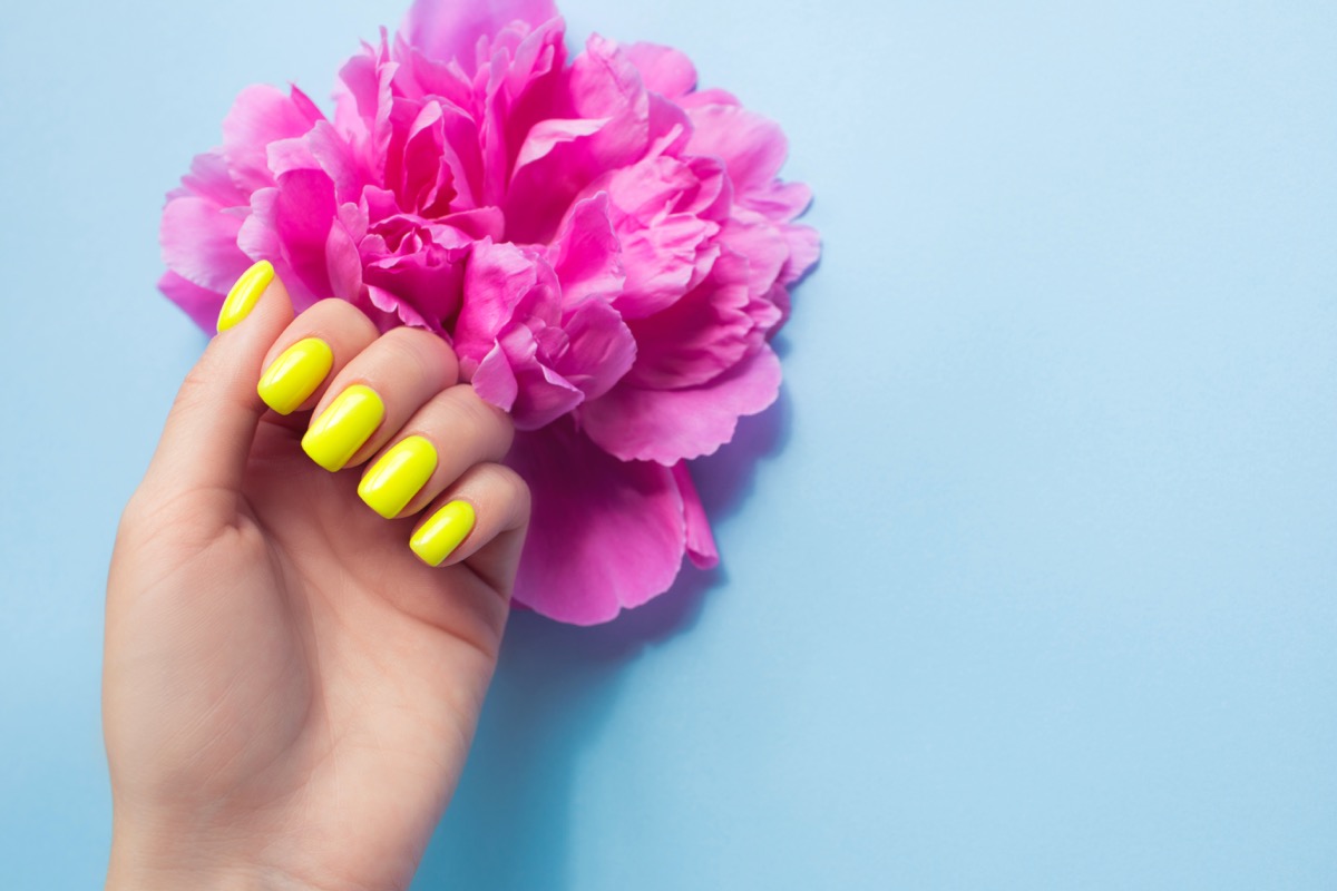 Nail-art-fluo-5.jpg