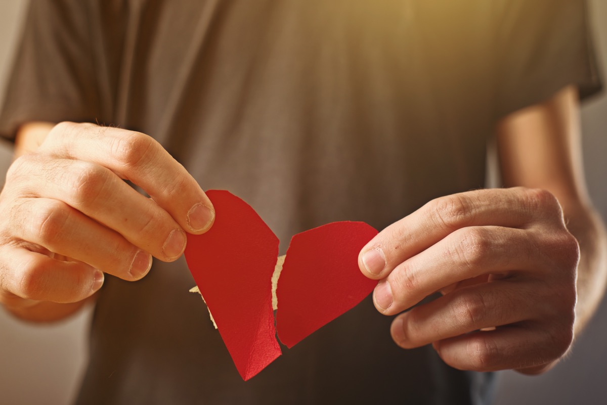 Cosa fare se lui ti lascia perché depresso