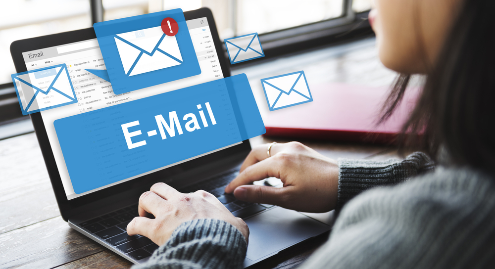 Le frasi da evitare nelle email per non infastidire i colleghi di lavoro