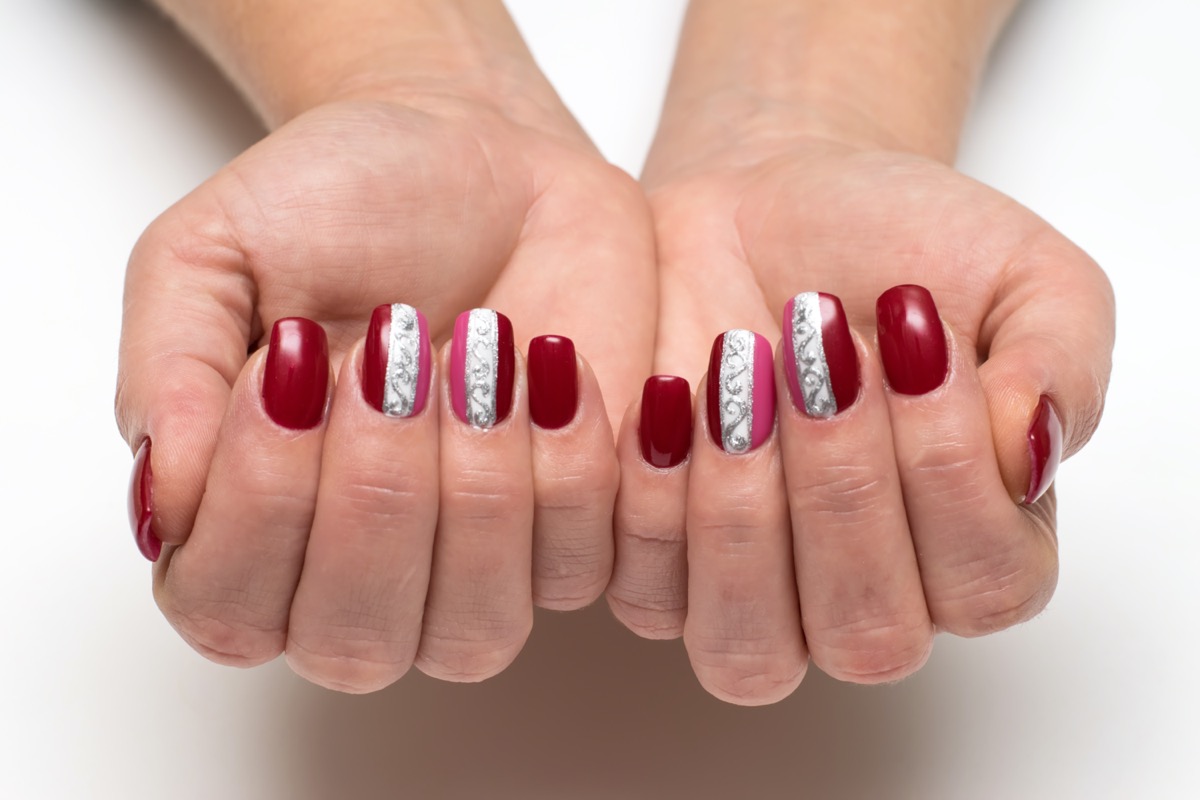 Nail-art-rosso-argento-unghie-1.jpg