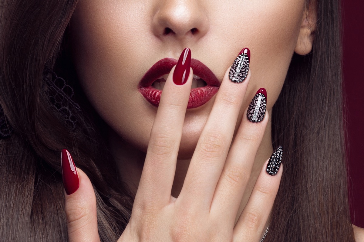Nail-art-rosso-argento-unghie-10.jpg