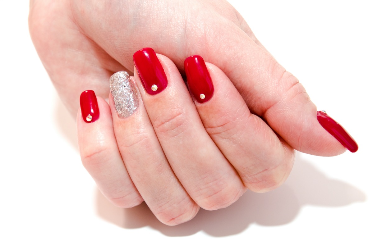 Nail-art-rosso-argento-unghie-4.jpg